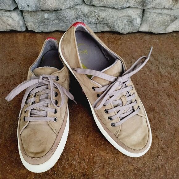 New Fitflop suede lace up sneakers - Picture 6 of 6